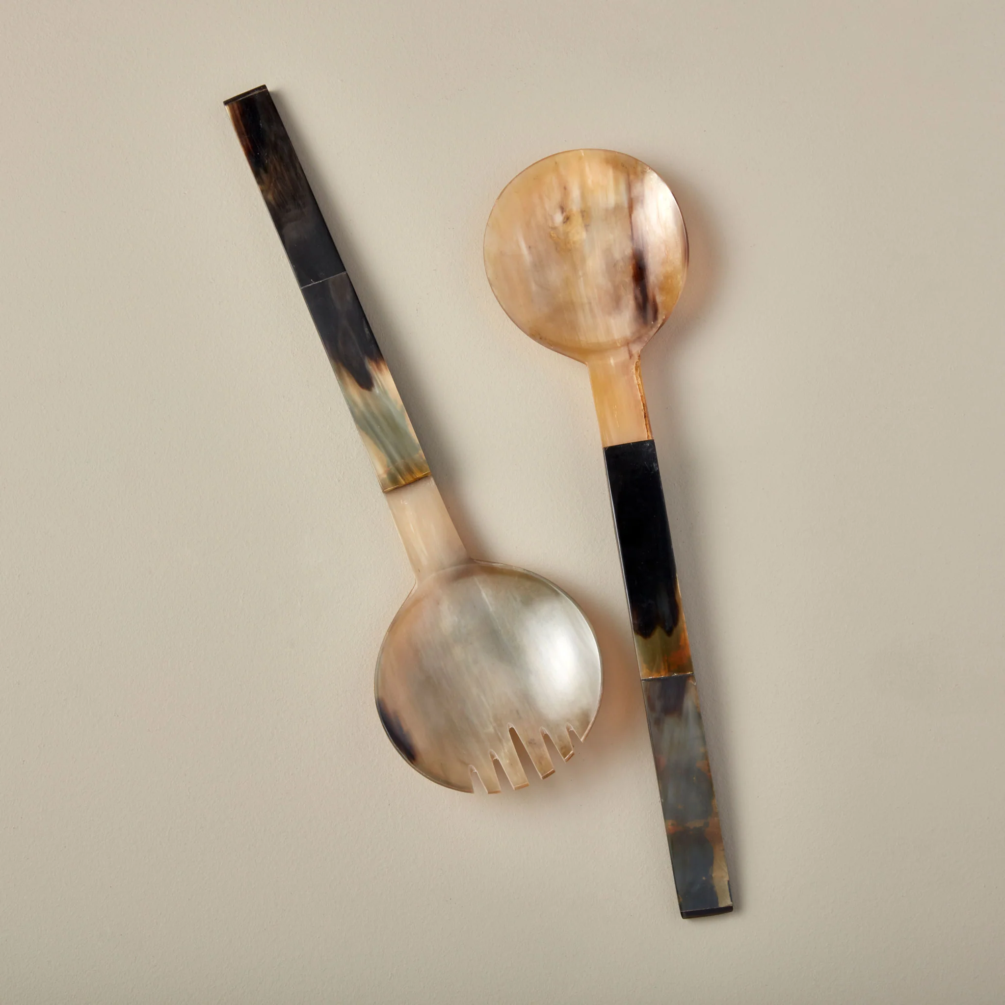 Sustainable Mosaic Horn Oversized Serving Set Innovative