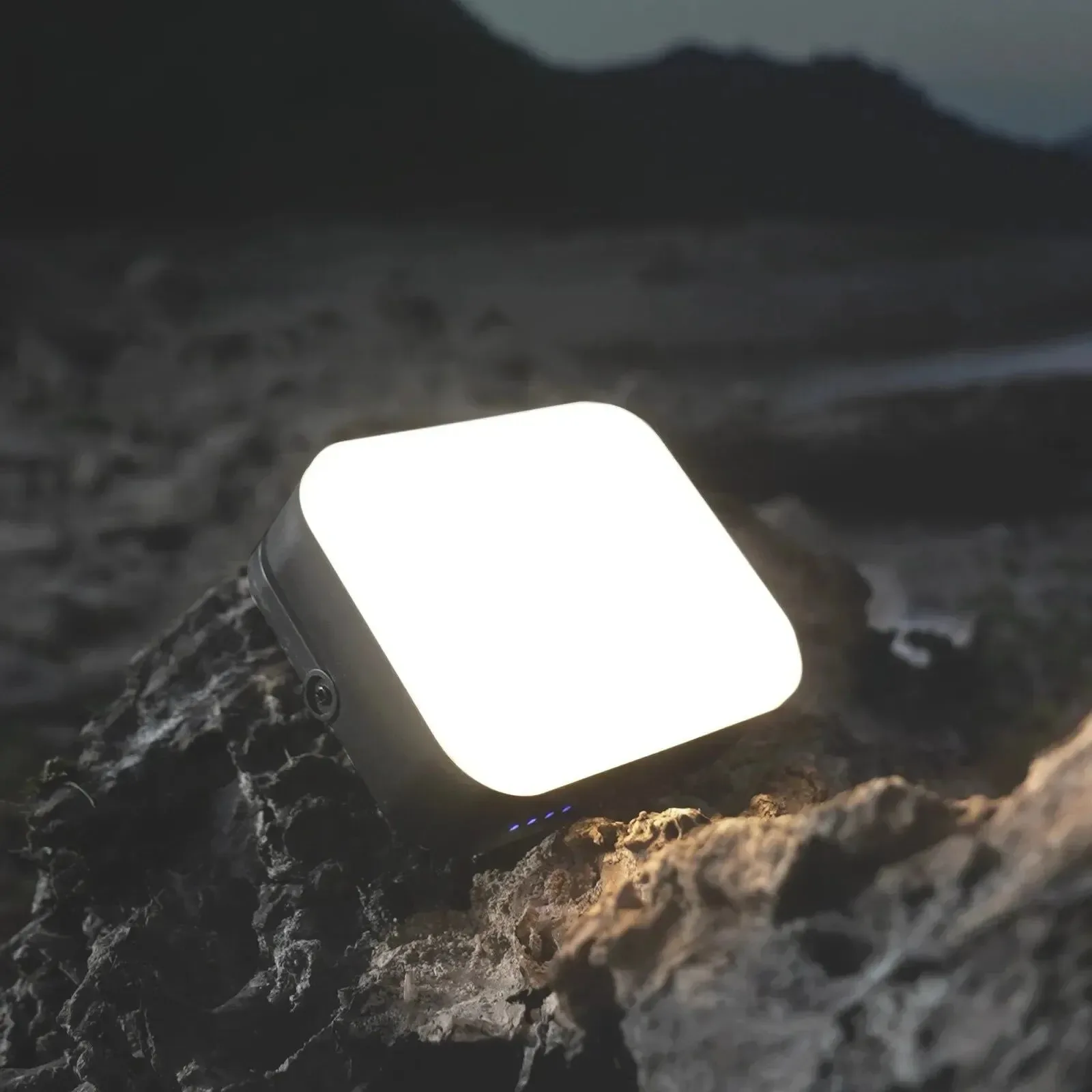 Trendy Luz LED para acampar - Linterna portátil para tienda de campaña con carga USB linterna de emergencia luz nocturna de cuarta velocidad atenuación para exteriores senderismo Classic