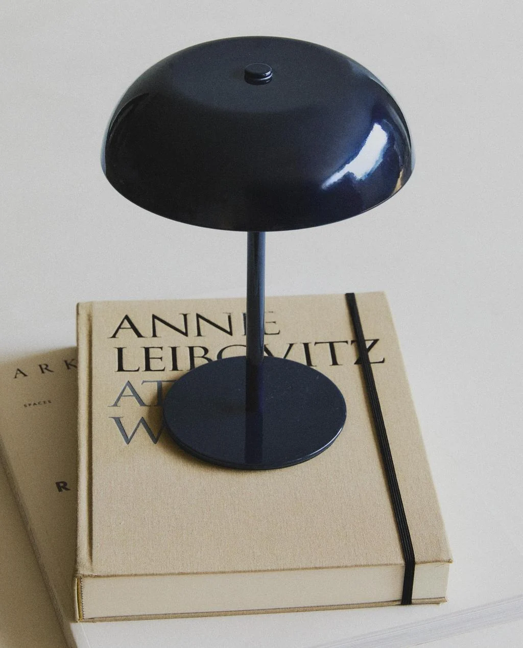 Sustainable Metal Cordless Table Lamp Exclusive
