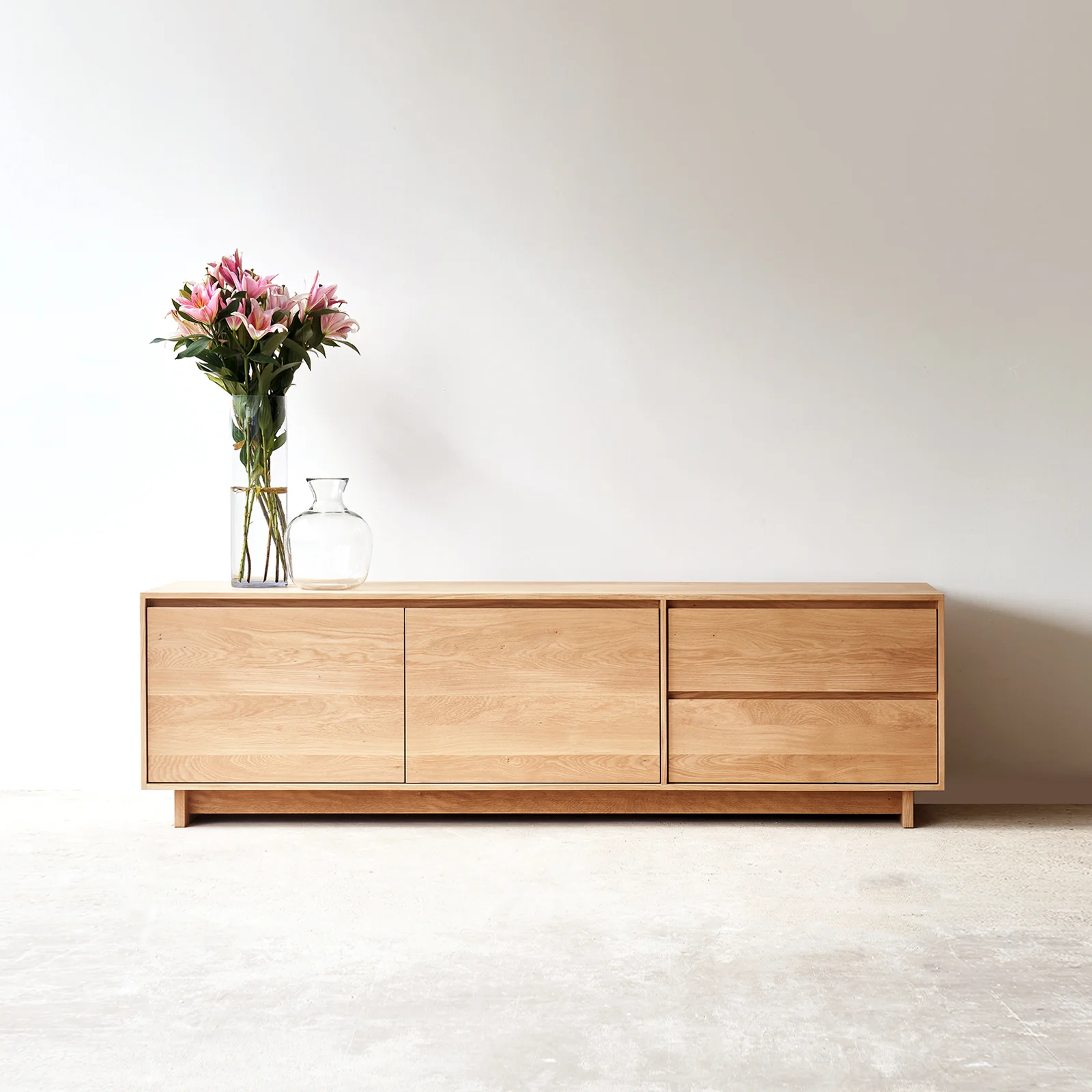 Functional Wave TV Console Oak 210cm Original
