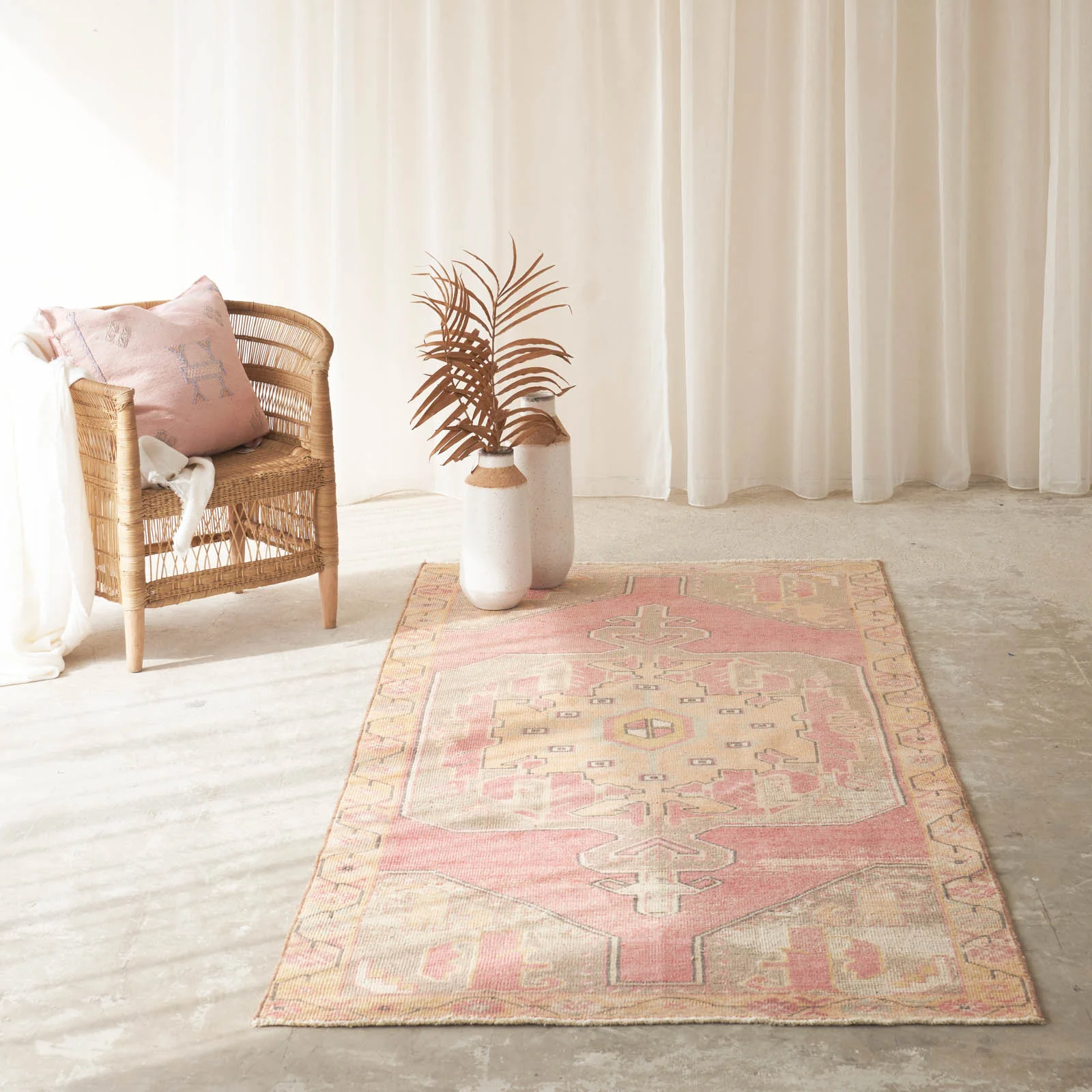 High-Grade Vintage Rug W120 x L262 cm Crafted