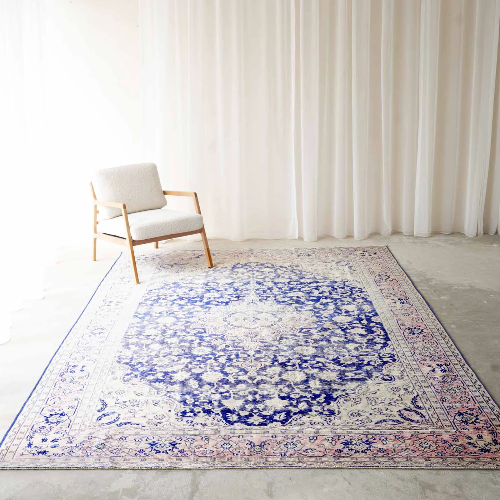 Original Anatolian Rug W242 x L353 cm Artisan