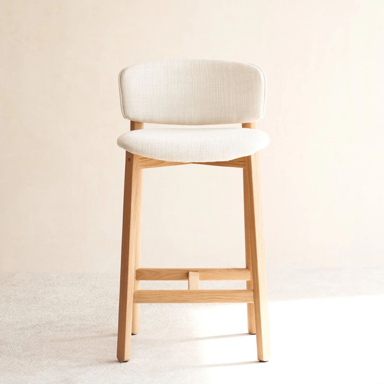 Premium Pinta Fabric Counter Stool Oak Frame - Gesso Clean