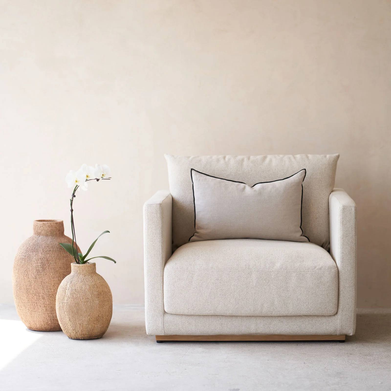 Excellent Portofino Fabric Armchair Wheat High-End