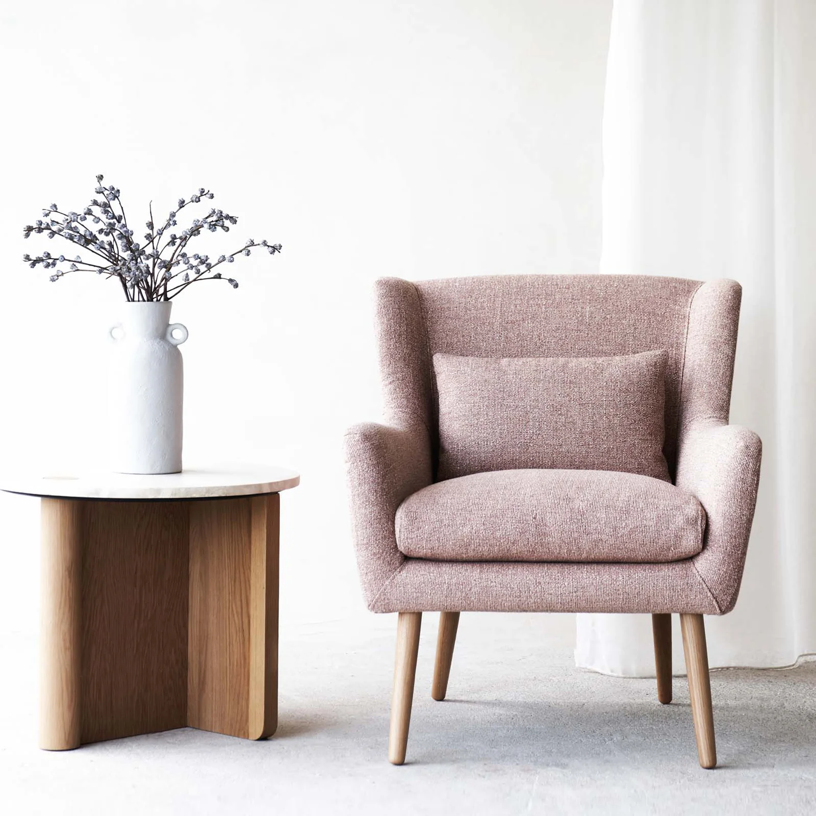 Fast Nelly Fabric Armchair Cat's Paw Organic