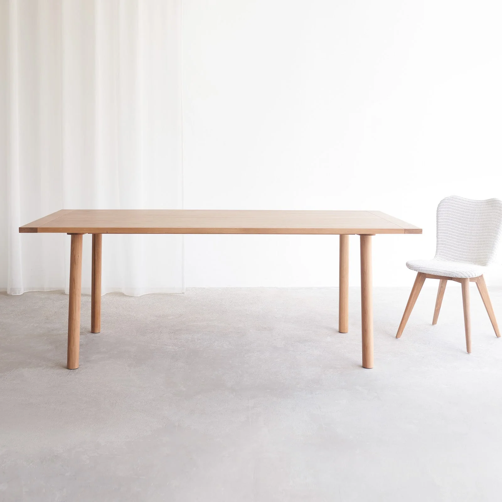 Solid Coco Dining Table Oak Recyclable