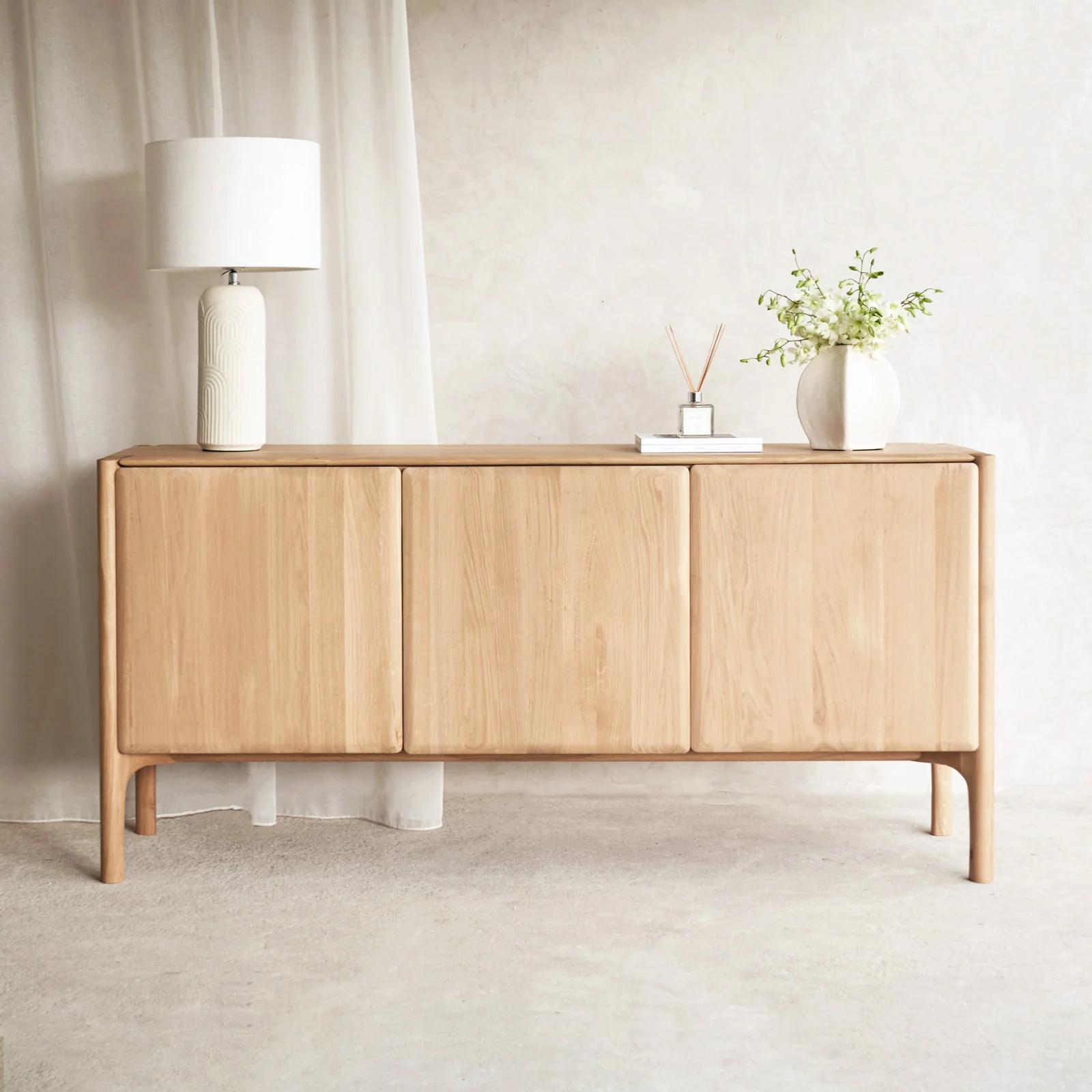 Contemporary PI Sideboard Oak 174cm Secure