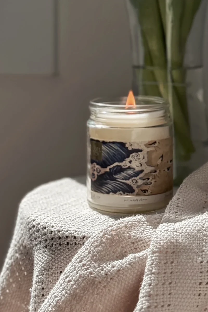 Solid Sea Meets Shore - Candle Advanced