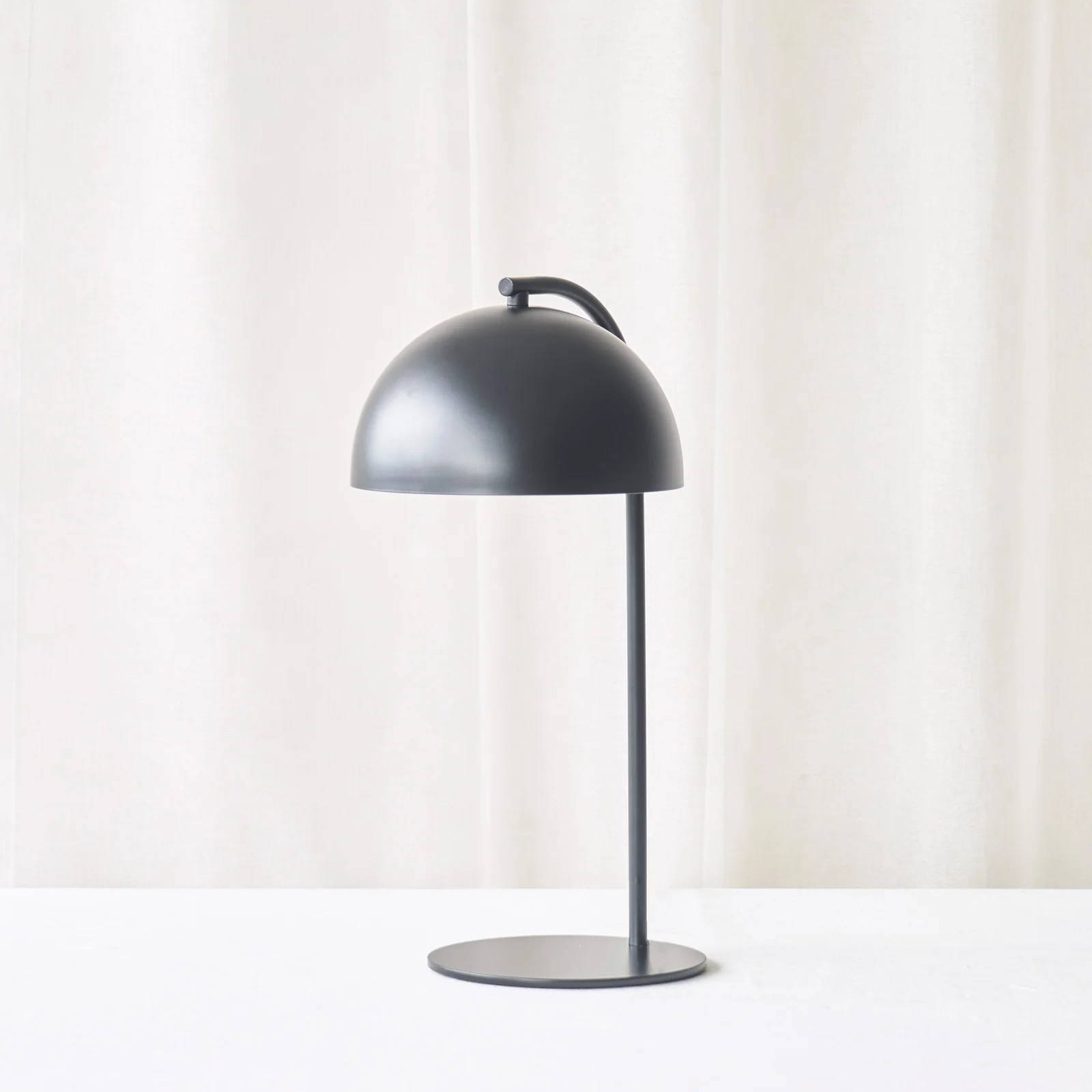Eco-Friendly Mette Table Lamp Black First-Class