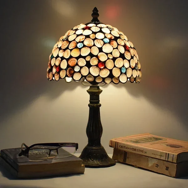 Fashionable Retro Shell Table Lamp Luxury
