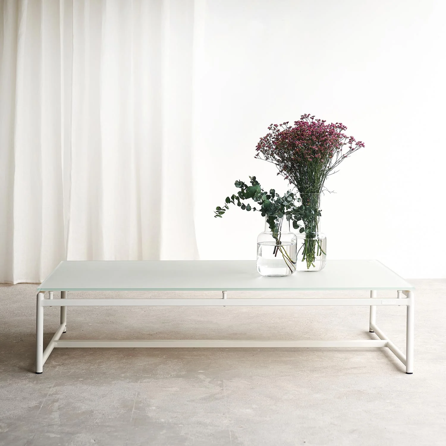 Efficient Outdoor Coffee Table Breeze LX - White Enhanced