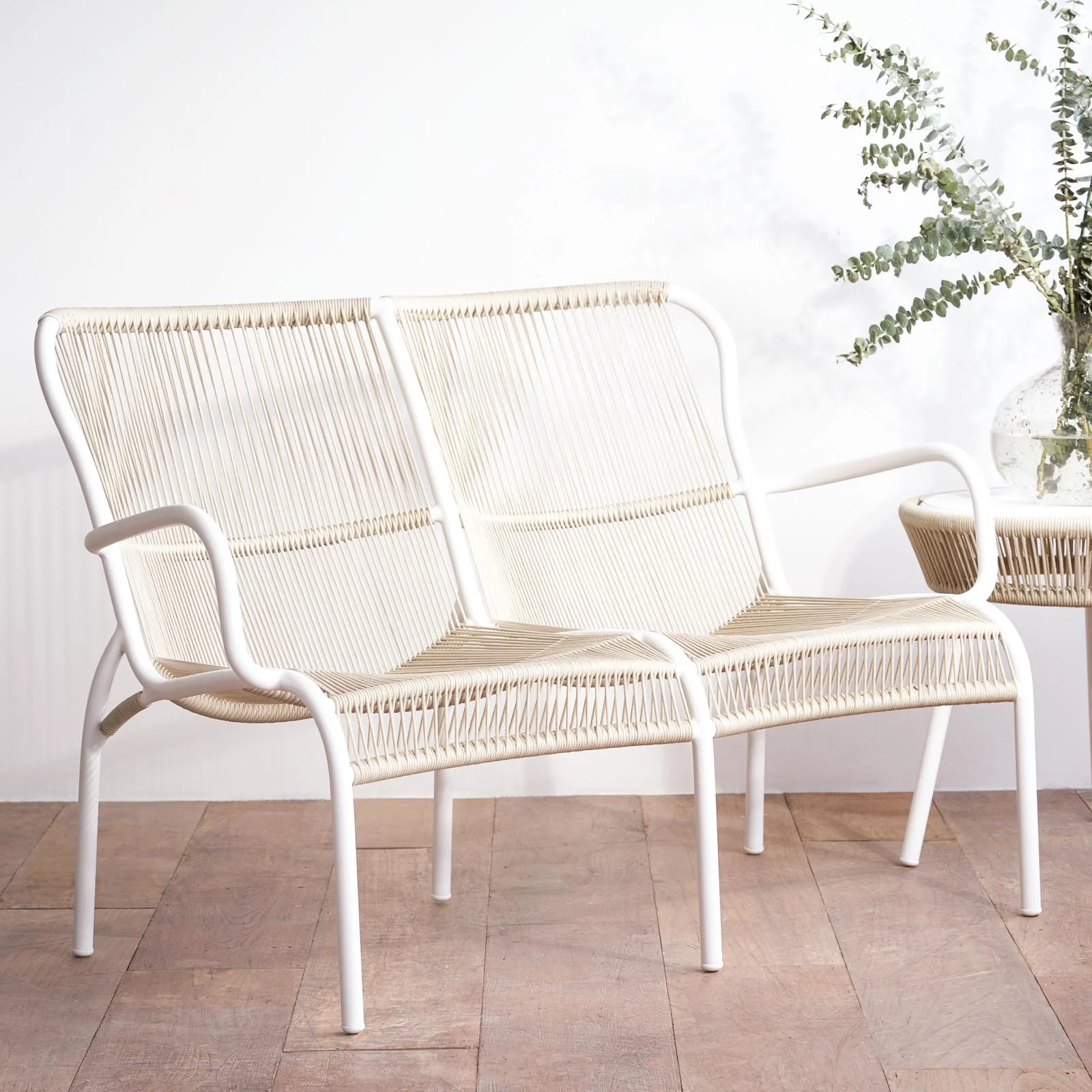 Powerful Loop Outdoor Sofa Beige Stonewhite 121cm Comfortable