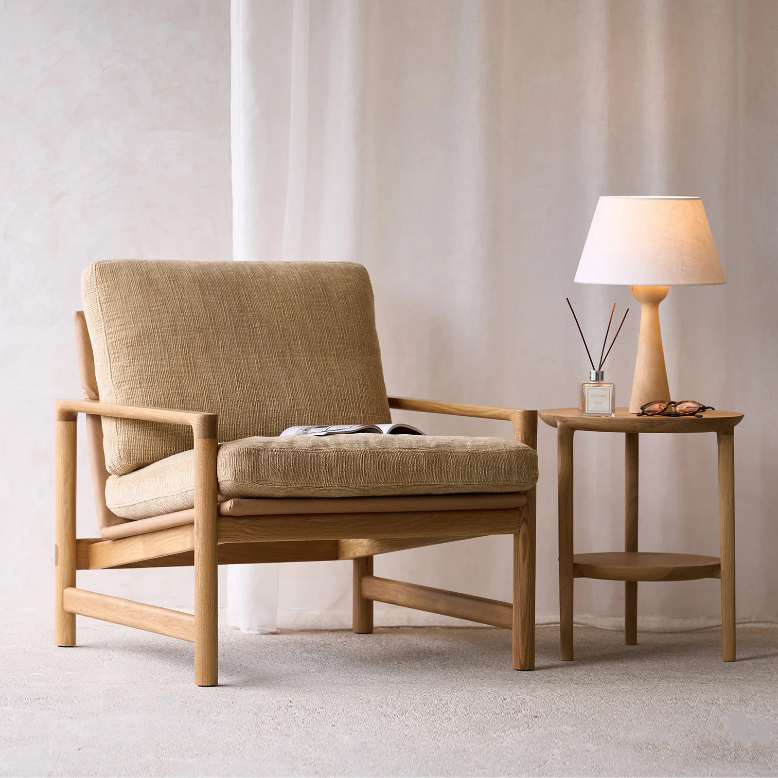 Excellent Troubadour Fabric Armchair Oak Frame - Toffee Breathable