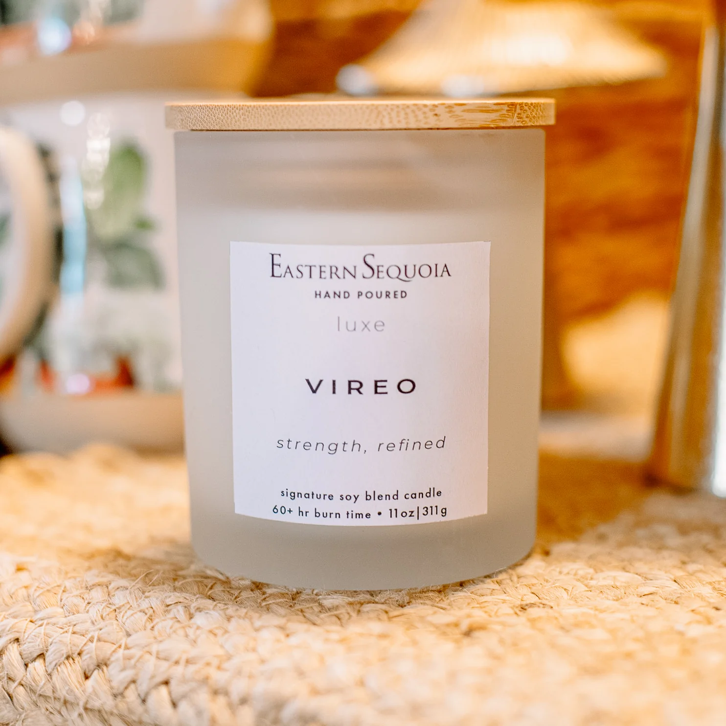 Solid Vireo Candle 11 oz Responsible