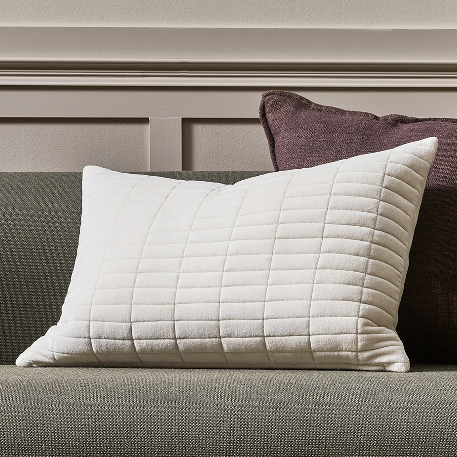 Clean Turner Lumbar Cushion Ecru 40 x 60cm Elite