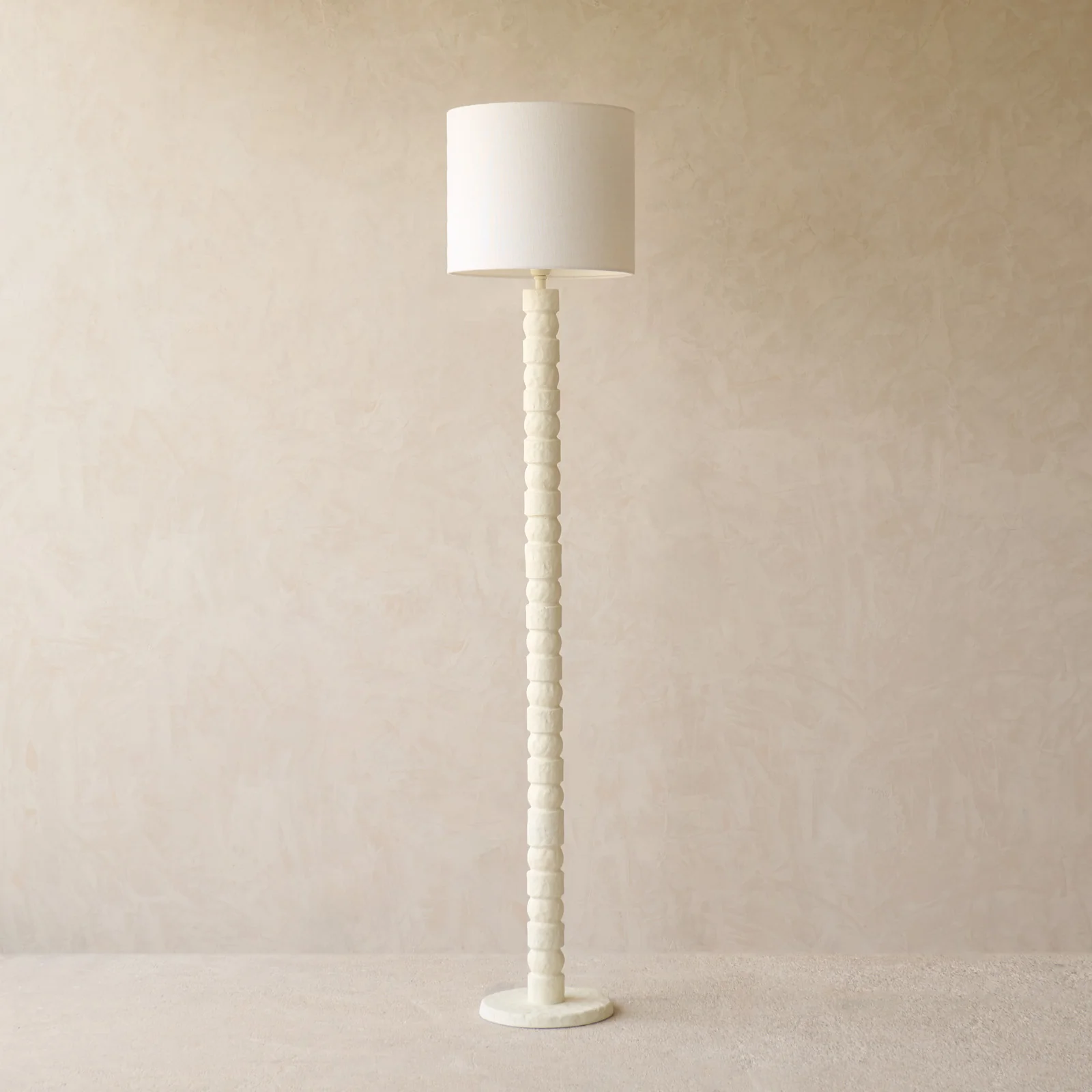 Solid Akti Floor Lamp Cream Superior