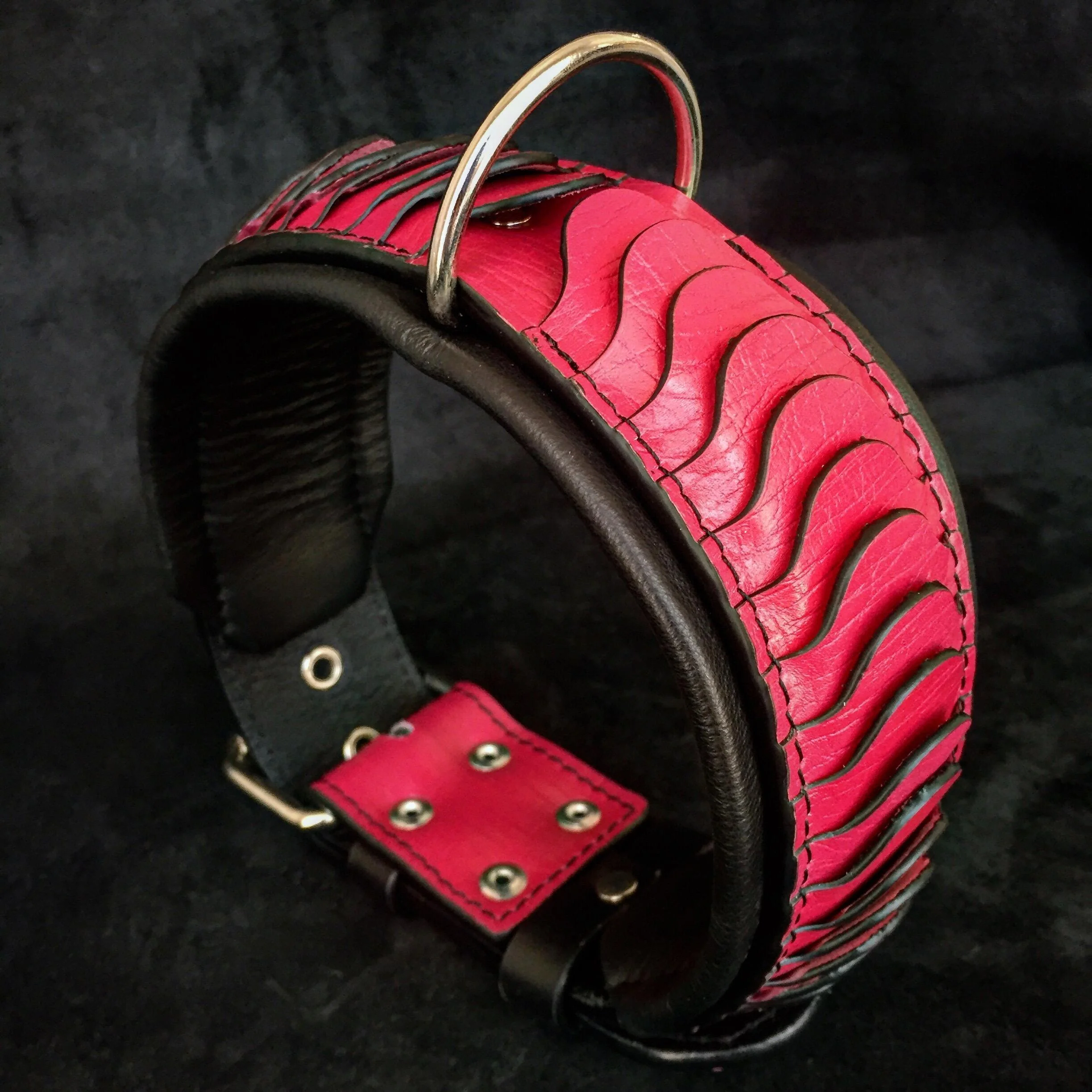 High-Grade The ''Spine'' collar Crafted