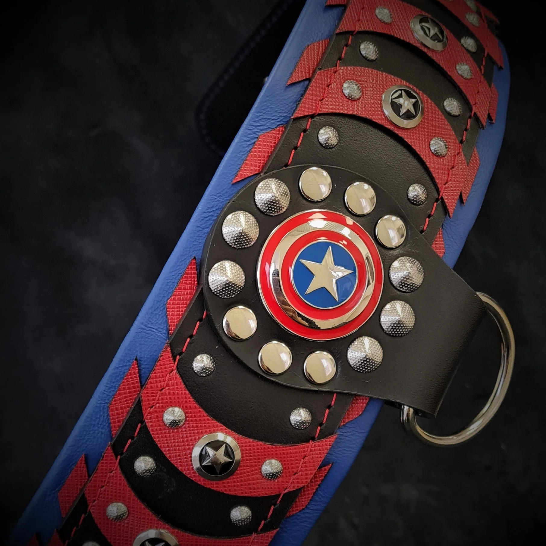 Outstanding ''Captain America'' Collar User-Friendly