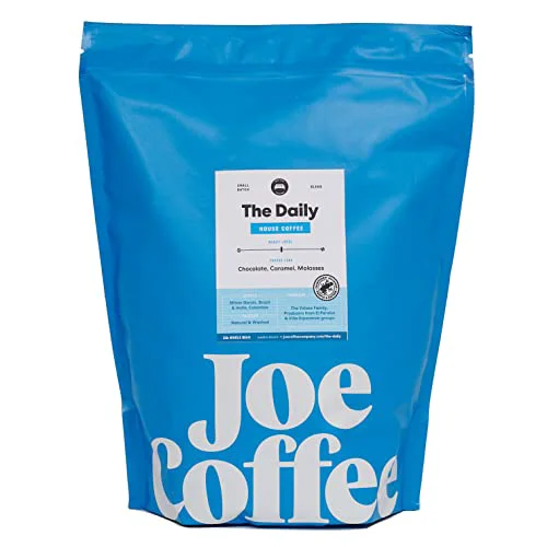 Traditional The Daily Whole Bean Specialty Coffee 32 Ounce Detailed