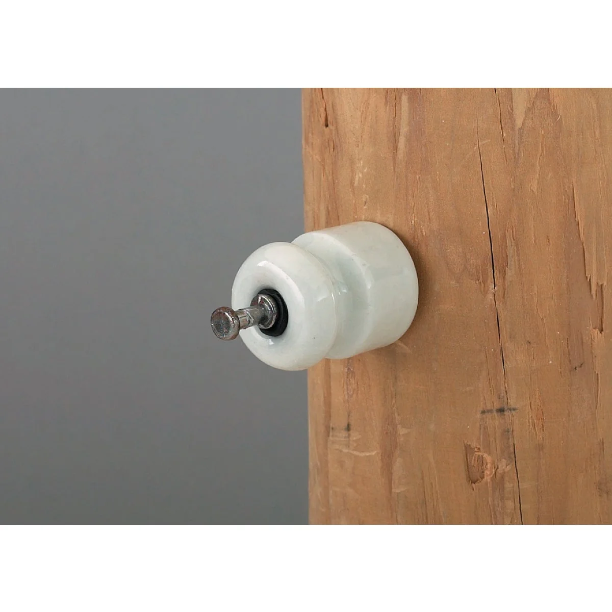Crafted Dare Nail-On White Porcelain Electric Fence Insulator 25-Pack High-Performance