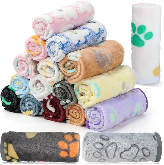 Contemporary Chumia 18 Pcs Fleece Pet Blanket Soft Warm Sleep Mat Fluffy Cute Puppy Supplies Detailed