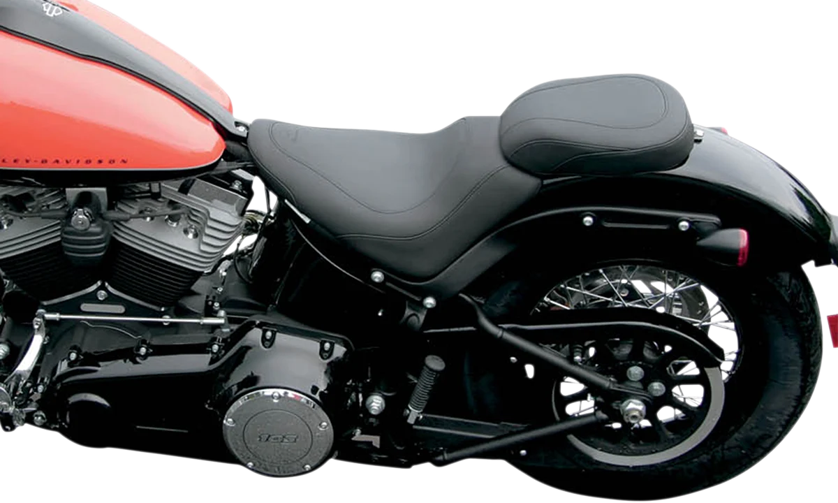 Comfortable MUSTANG Seat - Wide Tripper Solo - without Backrest - Smooth - Black 76760 Efficient