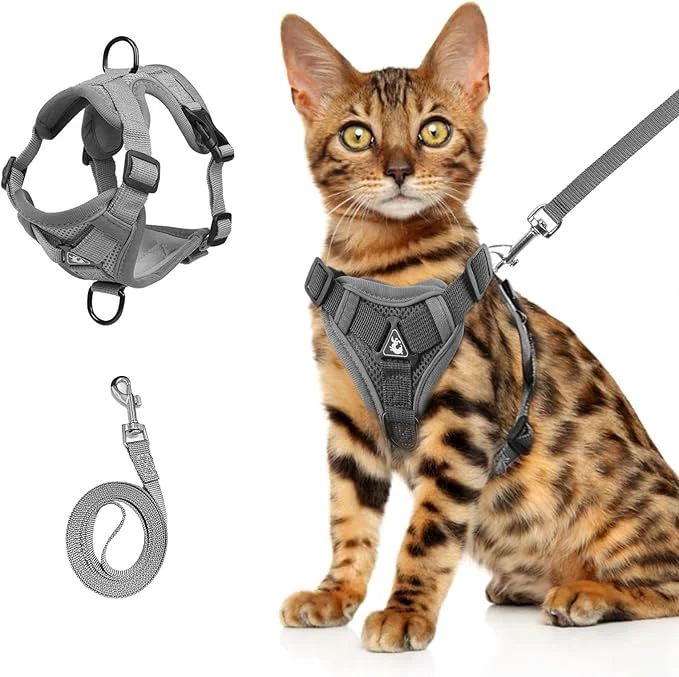 Crafted Wanheart cat Chest Harness and Leash Anti-Escape Adjustable Soft mesh cat Responsible